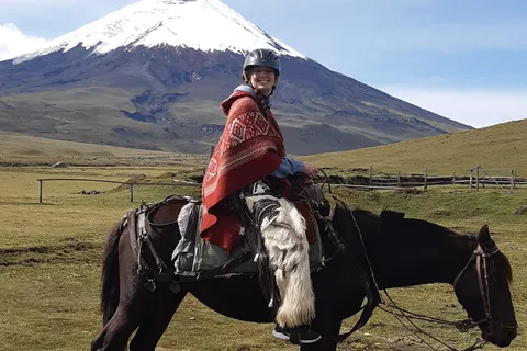 Cotopaxi Volcano: Full-Day Horseback Ride Hike for Beginners