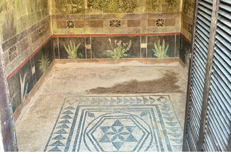Pompei: Guided Tour for small groups