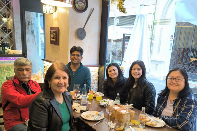 Malaga: Private Highlights and Hidden Treasures Tour