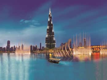 Dubai: Fountain Show & Traditionelle Burj Lake-Bootsfahrt Dubai: Fountain Show & Traditionelle Burj Lake-Bootsfahrt