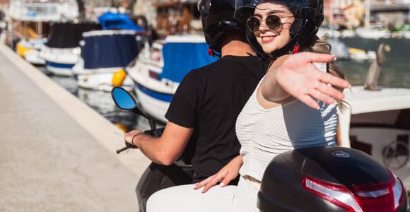 Omiš: Roller-Verleih ohne Guide mit malerischer Strecke
