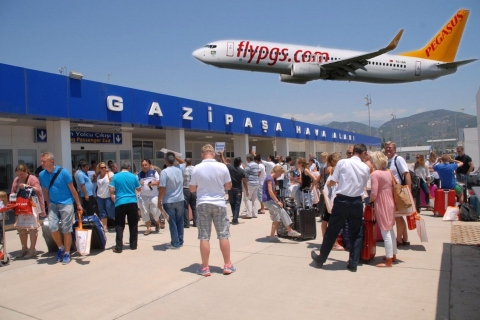 Alanya: traslado VIP privado al aeropuerto de GazipaşaTraslado: Aeropuerto Gazipaşa a su hotel Alanya.