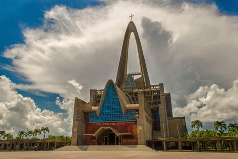 Punta Cana : Basilique de Higüey et visite de la ville avec visite d&#039;une maison locale