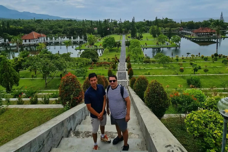 Bali: East Bali Highlights – Lempuyang & Virgin Beach
