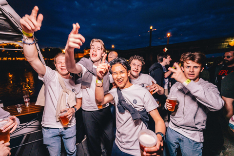 Drunken Monkey Prag Bootsparty mit offener Bar im Duplex ClubDrunken Monkey Prag Bootsparty (KEINE offene Bar oder Duplex)