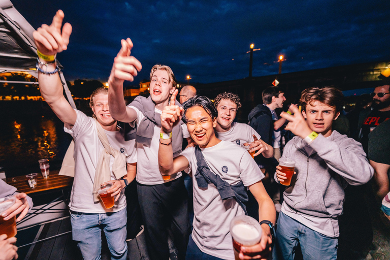 Drunken Monkey Prag Bootsparty mit offener Bar im Duplex ClubDrunken Monkey Prag Bootsparty (KEINE offene Bar oder Duplex)