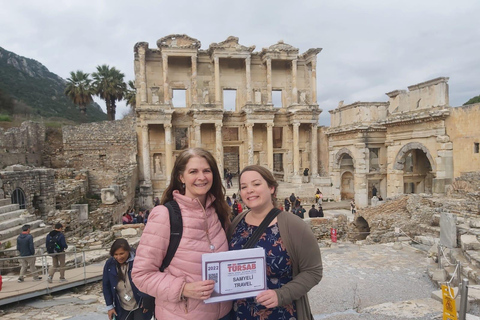 Excursiones a Éfeso y la Casa de la Virgen María desde el puerto İZMİRRecorridos por Éfeso y la Casa de la Virgen María desde el puerto de İZMİR