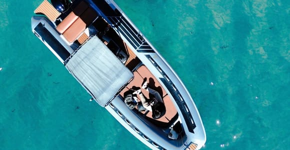 Cagliari: Captain for a day on the first big boat that doesn&#39;t require a boating license!