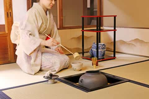 Kyoto: 45-Minute Tea Ceremony Experience