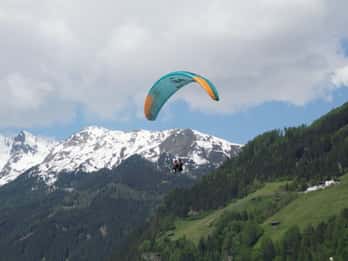 Neustift im Stubaital: esperienza mattutina in parapendio