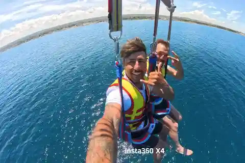 Parasailing: Parachute Adventure