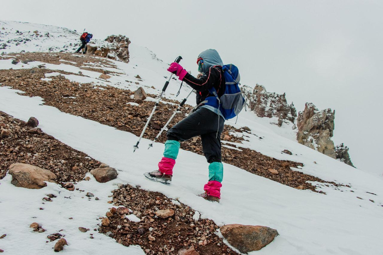 Arequipa: Chachani 2 days :| Lunch - camping |