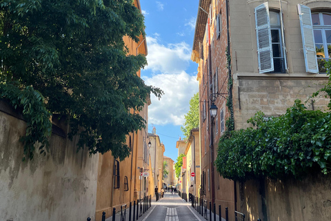 Aix-en-Provence: Between History and City Charm (Walking tour) Aix-en-Provence: between history and the charm of the city.