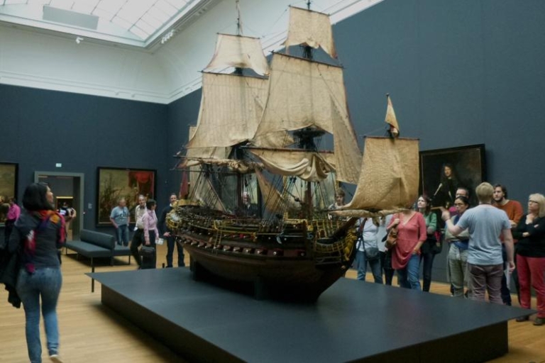 Amsterdam: Rijksmuseum Tour with Expert Guide Small Group Tour in English