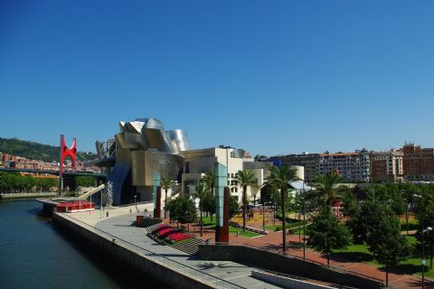 Bilbao: tour de 3 días con Guggenheim, hotel y bicicleta
