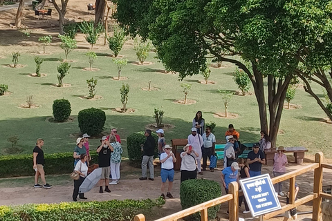 5-Day Trip to Khajuraho, Orchha, Gwalior & Jhansi from Delhi Private Transport + English Guide + 3 Star Accommodation.