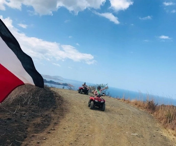 Guanacaste: Aventura en quad por la playa y la montaña