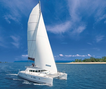 Port Douglas: Low Isles Afternoon Cruise on Luxury Catamaran