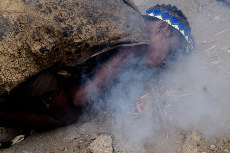 Tarangire-Nationalpark &amp; Eyasi-See (Datoga- &amp; Hadzabe-Dörfer)Premium Lodge im Tarangire-Nationalpark