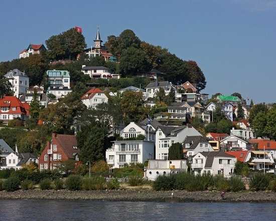 Hamburg: Tour of Blankenese on the Banks of the Elbe