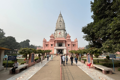 Excursão nocturna a Varanasi a partir de Deli no comboio mais rápidoAlojamento de 3 estrelas