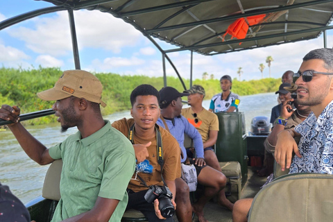 Sansibar: 2-tägige Selous-Nationalpark-Safari mit Flügen
