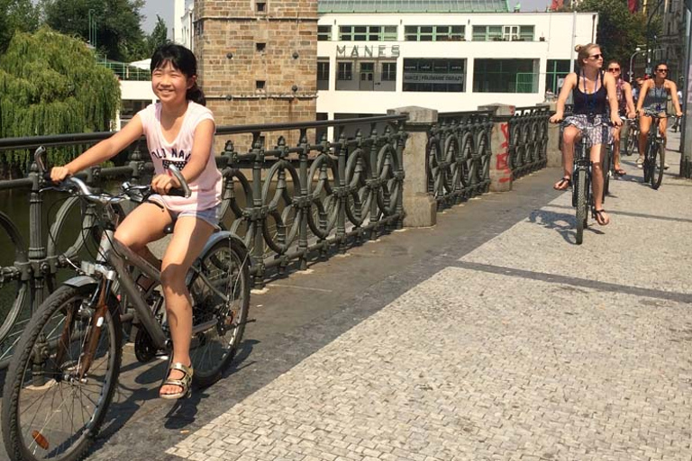 布拉格：经典城市自行车之旅
