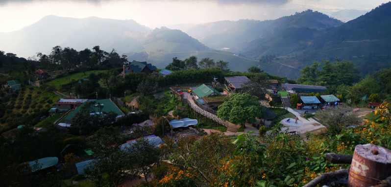 Bezoek Hobbitenango Themapark en Antigua Guatemala
