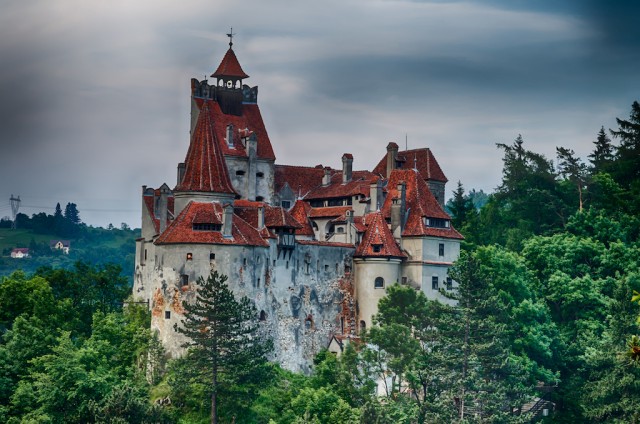 Visit From Bucharest: Peleș and Bran Castles Private Tour in Transylvania