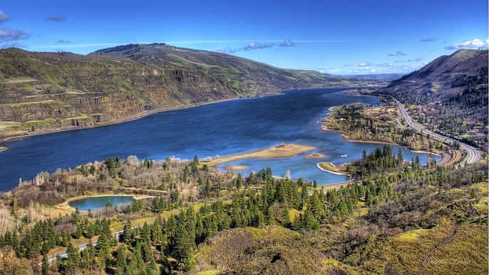 portland columbia gorge wine and waterfalls day tour