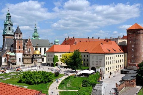 From Warsaw: Krakow & Wieliczka Small Group Tour with Lunch
