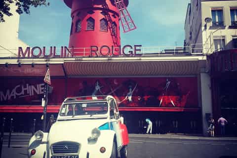 Paris: 1-Hour Vintage Citroen 2CV Tour