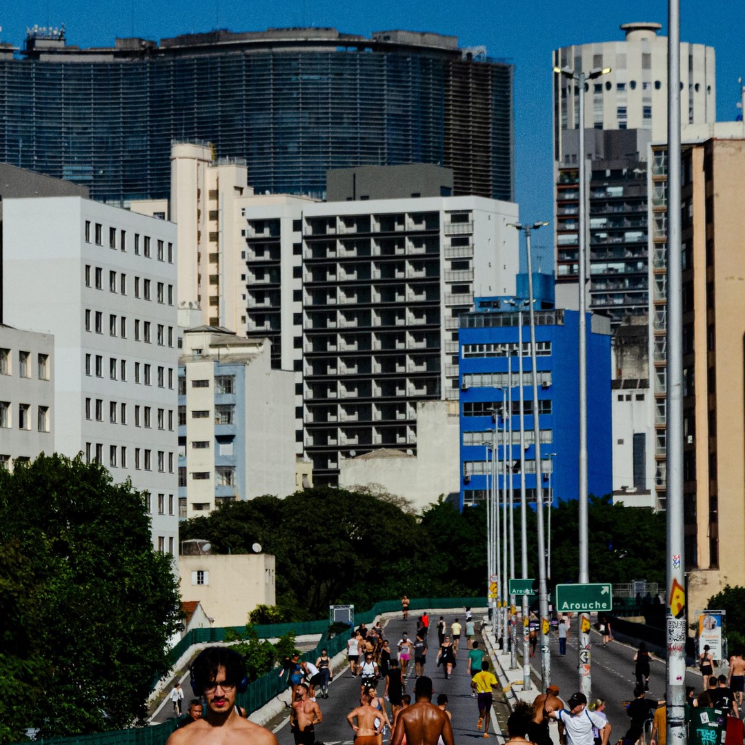 Colagem de mídia