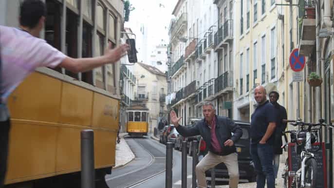 lisbon portuguese petiscos tasting tour by ebike