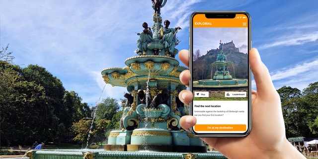 Edinburgh Scavenger Hunt and Sights Self-Guided Tour