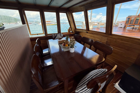 Labuan Bajo: Komodo National Park 3-Day Boat Tour
