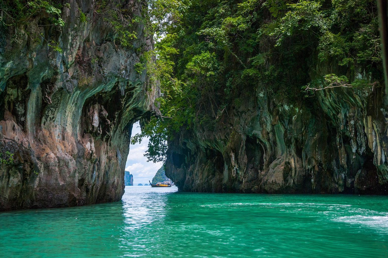 Krabi: James Bond Island Sunset with BBQ Dinner + Plankton Joint Tour: Include National Park Fees