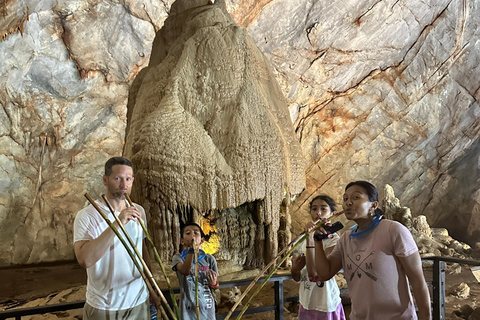 Excursión a la Cueva del Paraíso con salida diaria desde Hue (sólo días pares)