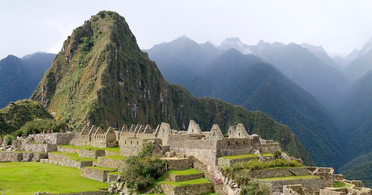 Peru Tour Sacred Valley to Machu Picchu Tour 2 Days | GetYourGuide