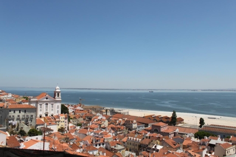 Lissabon: wandeltocht door de kasteelkwartieren Alfama en São JorgePrivétour in het Portugees