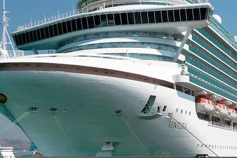 Civitavecchia Port Private Transfer to Rome or Airports