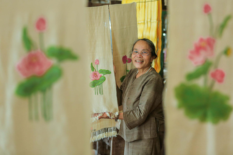 Hanoi: Parfümpagode mit Bootsfahrt oder Lotus-SeidendorfPrivate Tour: Parfümpagode, Lotus-Seidendorf und Weihrauch