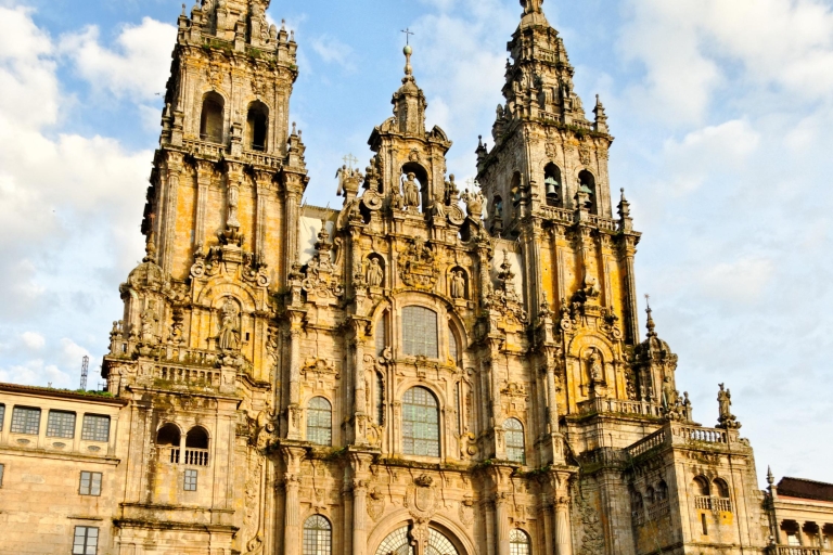 Vanuit Porto: dagexcursie naar Santiago de CompostelaVanuit Porto: excursie Santiago de Compostela zonder vervoer