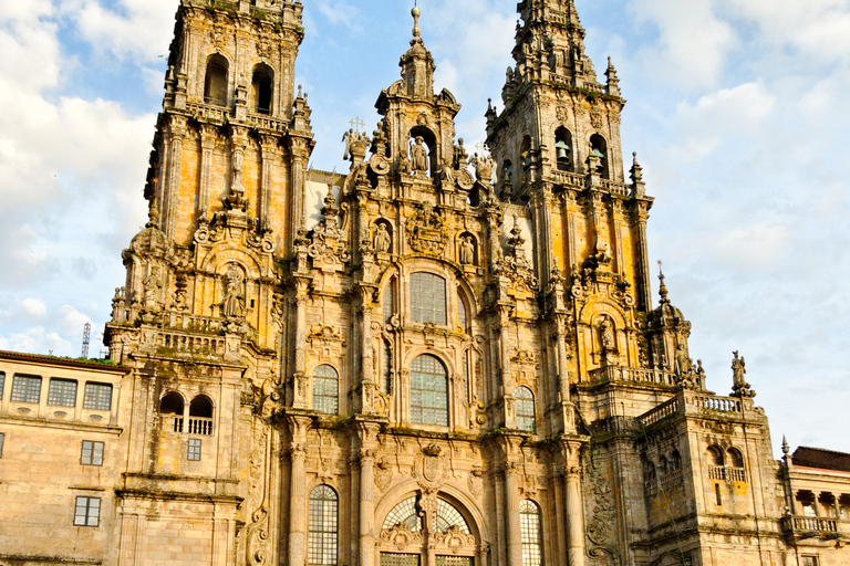 Vanuit Porto: dagexcursie naar Santiago de CompostelaVanuit Porto: dagexcursie Santiago de Compostela met vervoer