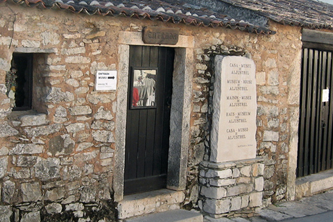 Depuis Porto : visite d'une journée de Fátima et CoimbraVisite avec point de rencontre