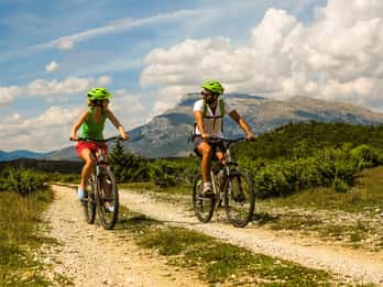 Šolta Island from Split: Private E-Bike Tour