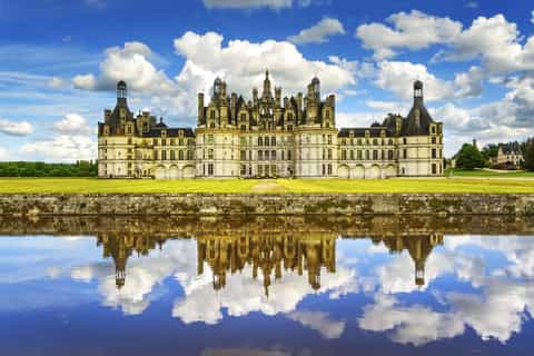 smallgroup loire valley castles fullday tour from paris