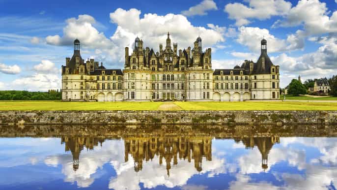 smallgroup loire valley castles fullday tour from paris