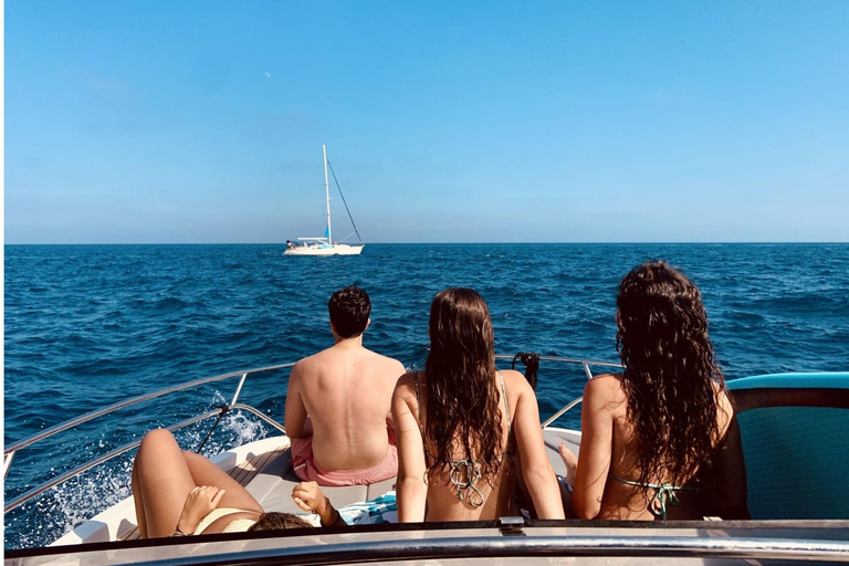 Valencia: Private Motorboat Cruise with Drinks