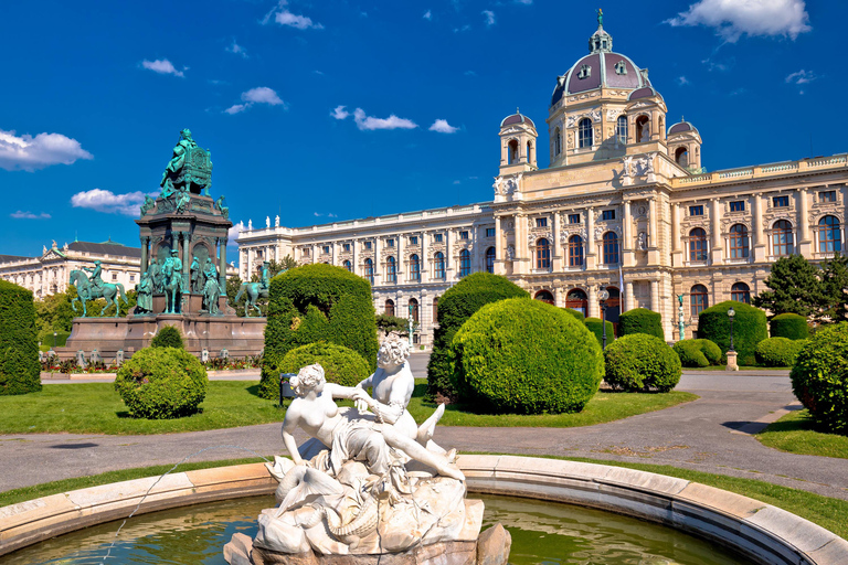 from Budapest: Private all day trip to Vienna &amp; Bratislava